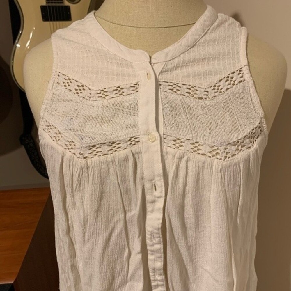 American Eagle Outfitters White Sleeveless Lace-Panel Tank